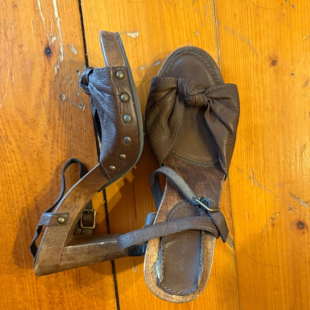 Banana Republic Brown Leather Heeled Sandals